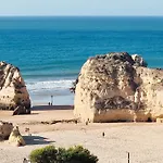 Rocha Varandas Amazing Apartman *
